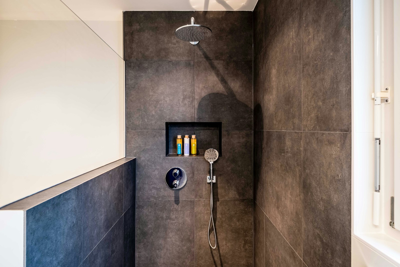 Revamp Your Bathroom: A Complete Guide to Designing a Walk-In Shower