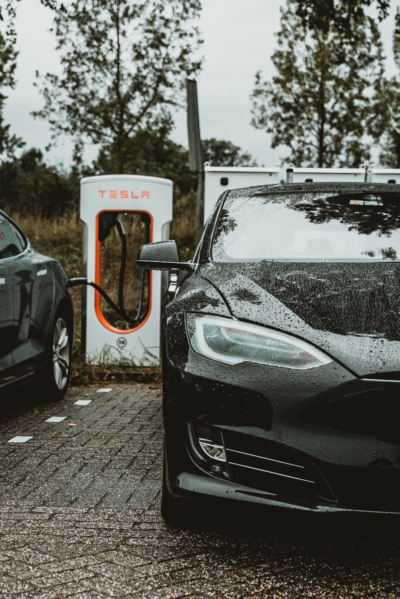 Tesla Chargers vs Toronto Winters: Can Your Installer Handle the Cold?